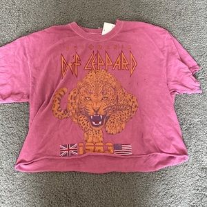 DEF LEOPARD cropped graphic tee